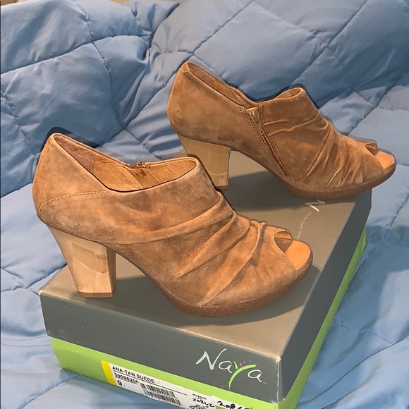 NAYA ANA OPEN TOE BOOTIE CARAMEL 9 NWOT - Picture 2 of 9